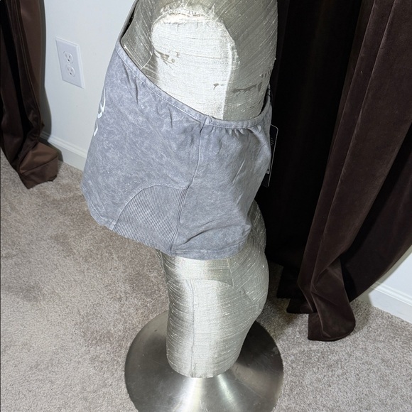 Fashion Nova Gray Strapless Crop Top - Picture 2 of 4